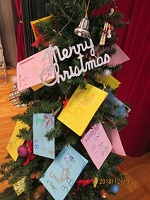 クラスの取り組みを書いたクリスマスカード